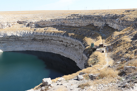Konya Karapınar'da bir yılda 9 obruk oluştu